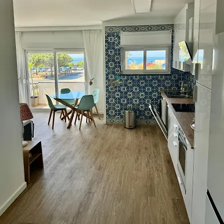 Blue Rocha - Front & Seaview * بورتيماو