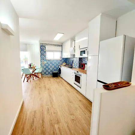 Blue Rocha - Front&seaview Apartment *