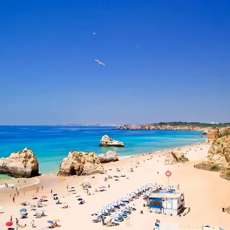 Blue Rocha - Front & Seaview بورتيماو