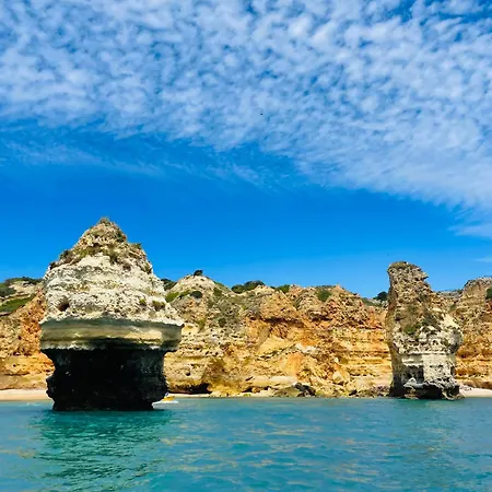 Blue Rocha - Front & Seaview * بورتيماو